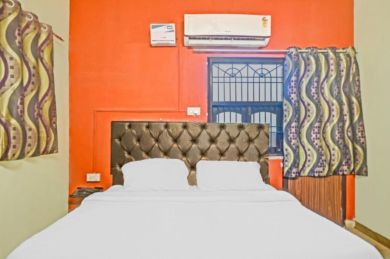 OYO 7498 Hotel Aparajita Váránasí Exteriér fotografie