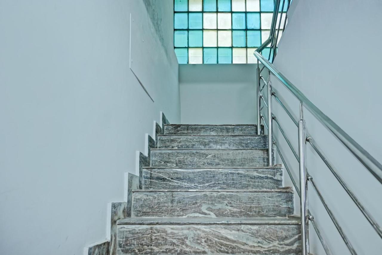 OYO 7498 Hotel Aparajita Váránasí Exteriér fotografie
